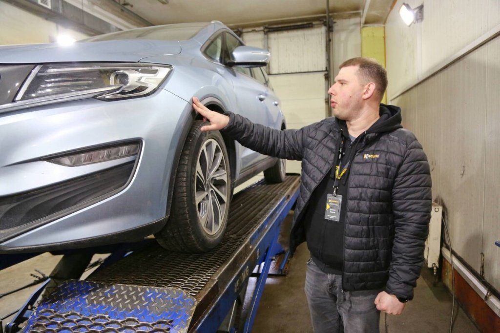 4350.jpeg осмотр Geely Jiaji специалистом krown