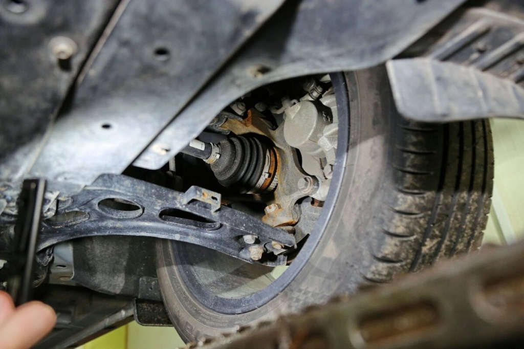 5854.jpeg ржавчина на Geely Jiaji