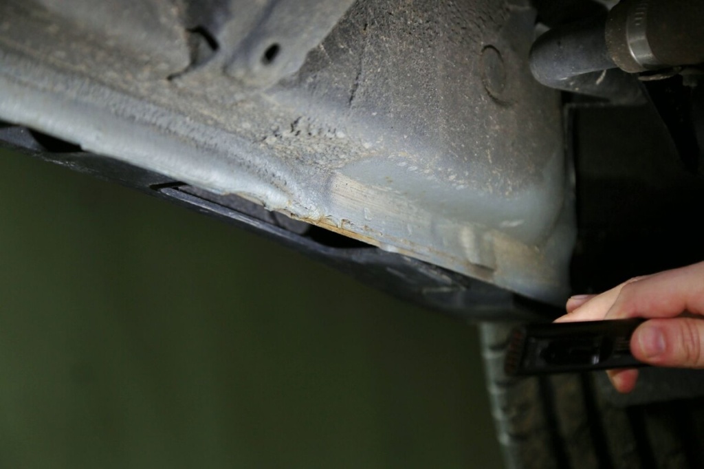 5847.jpeg днище Geely Jiaji